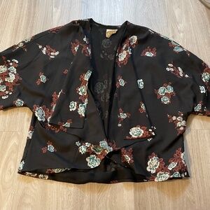 Pins and Needles Floral Kimono Style Blouse J